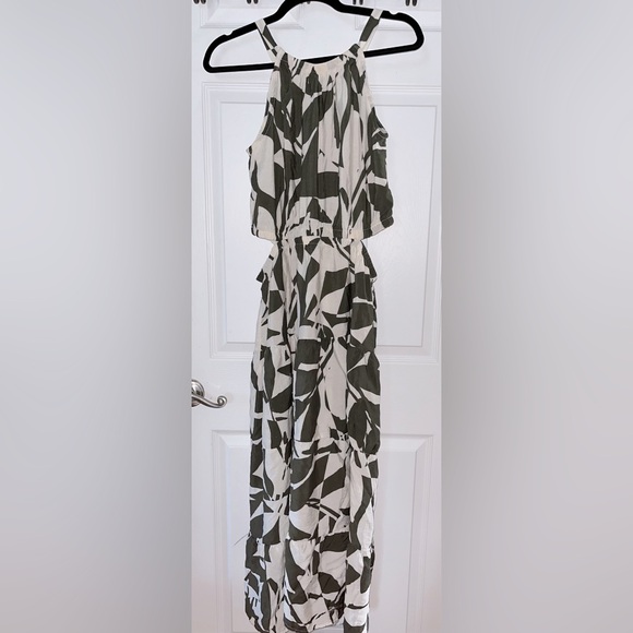 Maurices Dresses & Skirts - Maurices Hunter Green & Cream Sleeveless Halter Cutout Maxi Dress Large